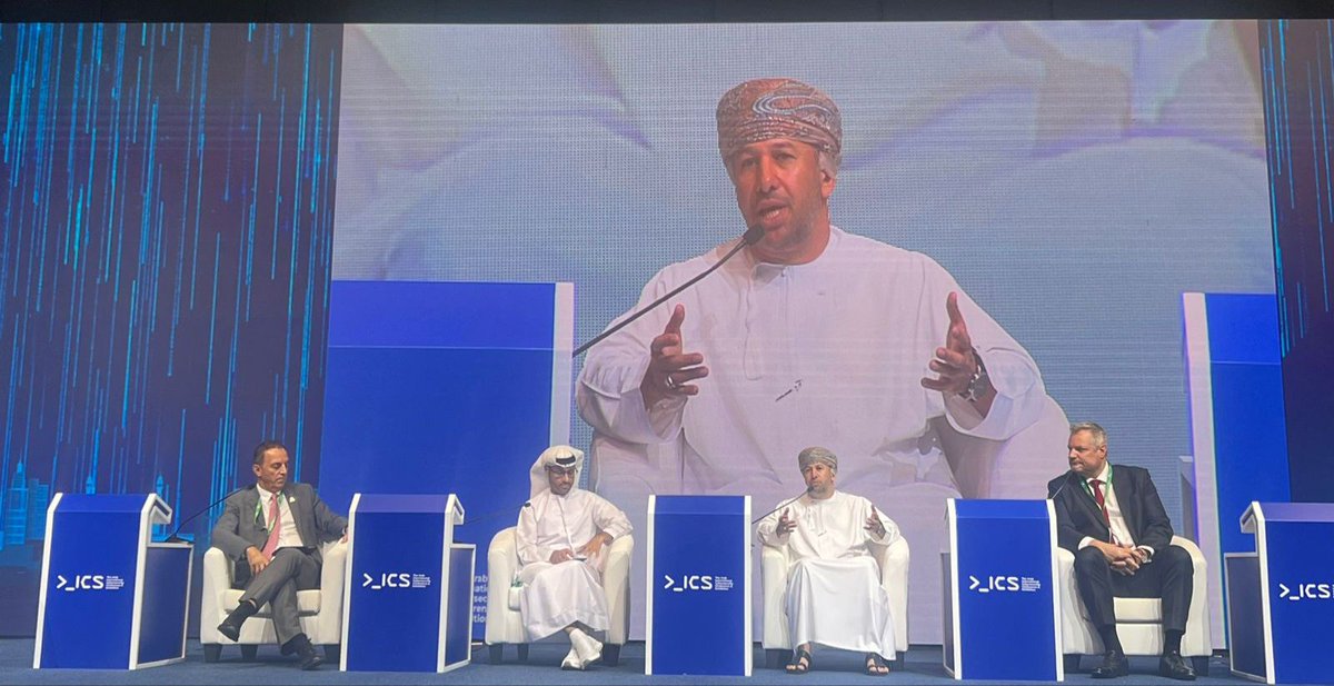 OmanCERT's tweet image. 🎙️Panel Discussion: Collaborative Approaches for Global Cyber Resilience
Eng. Badar Al Salehi, Director General @OmanCERT delves into the latest trends and economic diversification in the #cybersecurity

🗓5-6 December 2023
📍Exhibition World Bahrain

#AICS2023