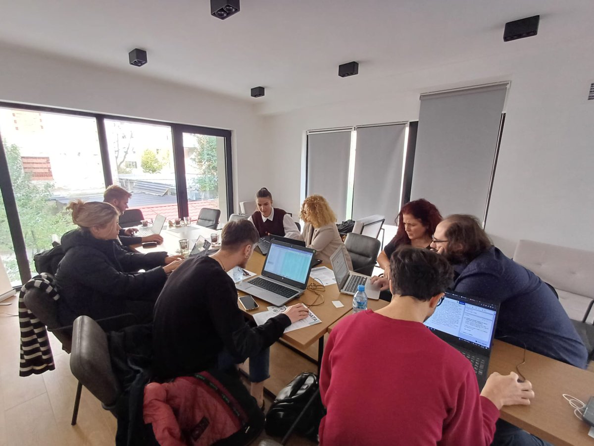 SQWikimediansUG's tweet image. #WikiLovesEuroPride mblodhi aktivistë të komunitetit LGBT në Tiranë për të kontribuar në #Wikipedia. 
Falenderojmë pjesëmarrësit e organizatën #PROLGBT për mbështetjen me informacion për dukuritë e pengesat që komuniteti has në përkthimin e termave në shqip, edukim, etj.