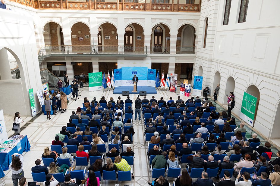 CoEDemocracy's tweet photo. 👏Celebrating the closure of @coe #participatorydemocracy project in Georgia 🇬🇪 last week! Grateful for the successful collaboration, positive impact on civic engagement, and support from @AustrianDev 
➡️ https://t.co/XgqSzZLhmG https://t.co/RRw6pdV6l1