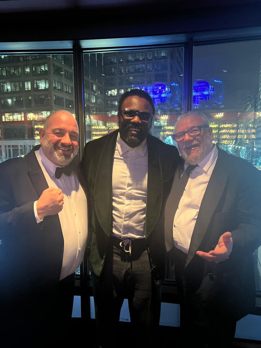 GaryAPettit's tweet photo. What a fantastic evening last night at the Santa Rita Cigar Smoker of Year Awards ✨

@boisdaleCW https://t.co/GBvbVy12Kn