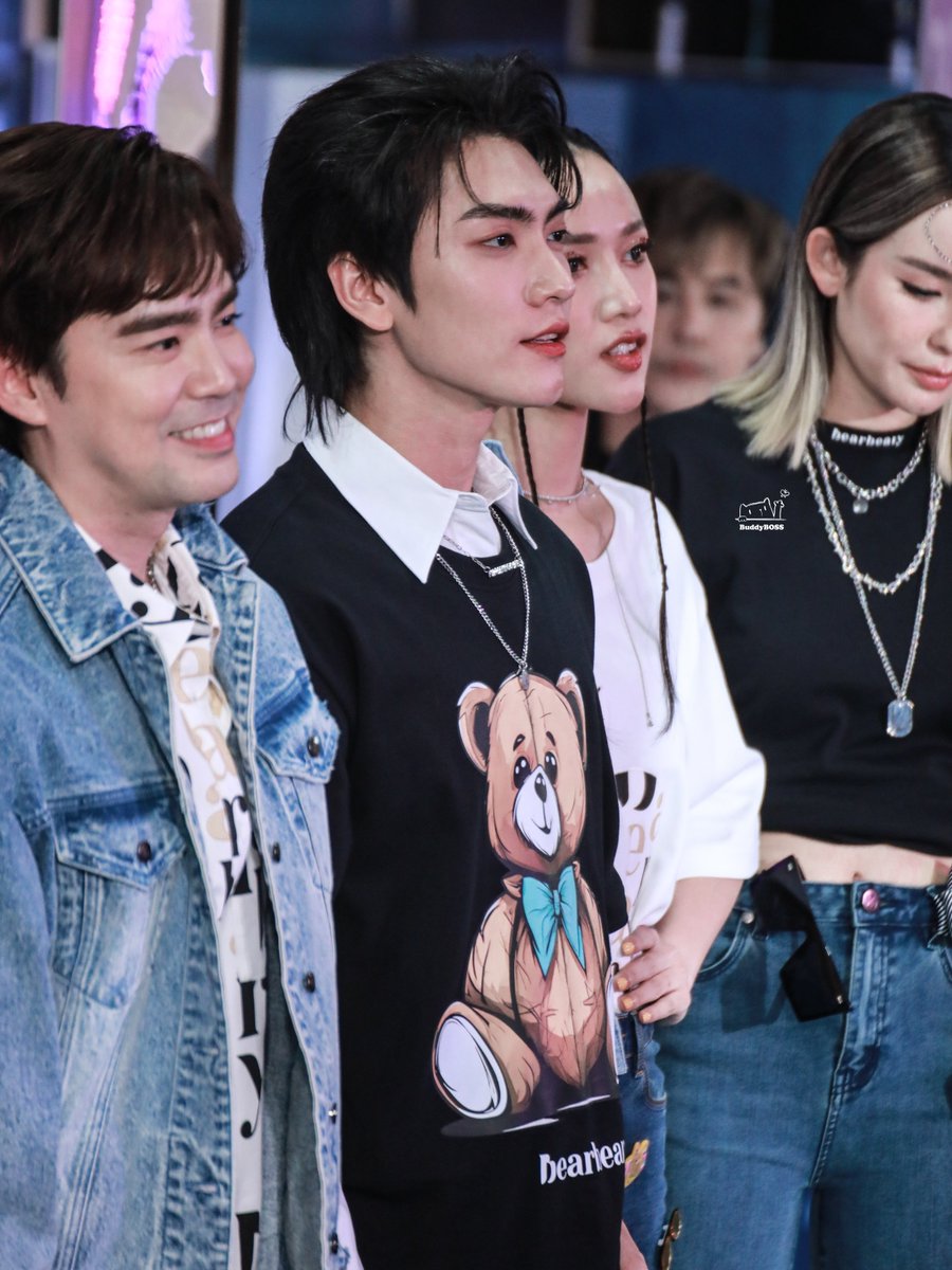 อย่างหล่ออ่ะค้าบ🫠

#Bosschaikamon
#Bearbearyxboss