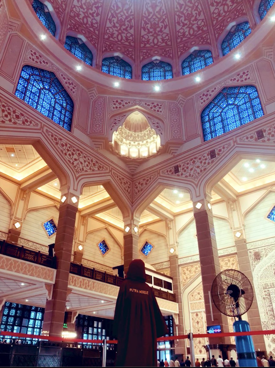 kaori2079's tweet photo. ピンクのモスクかわいすぎる🕌💕💕

モスクのおじさんもちょー優しい、解説が詳しくてめちゃ勉強になった✍️✍️

#MetaX  #Putramosque https://t.co/gcIVOceGYb