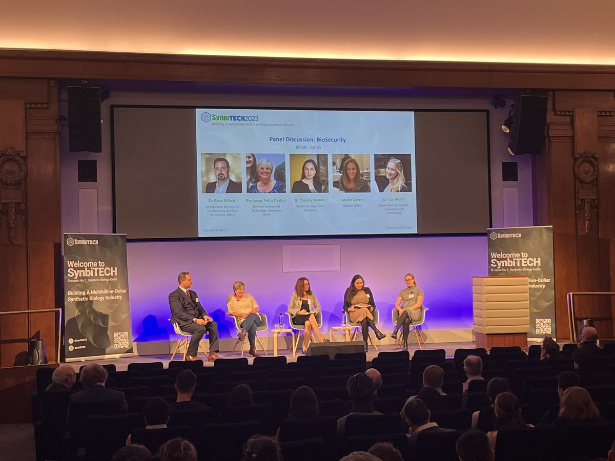 rkelwick's tweet photo. Excellent panel on #biosecurity #RRI at #synbiTECH2023 @SynbiCITE Opportunities, risks and responsible innovation in engineering biology. #synbio community discussions strongly interfaces with key stakeholders #society GOV policy, #industry #NGOs to maximise public good 4 all https://t.co/WRqhsHDaI6