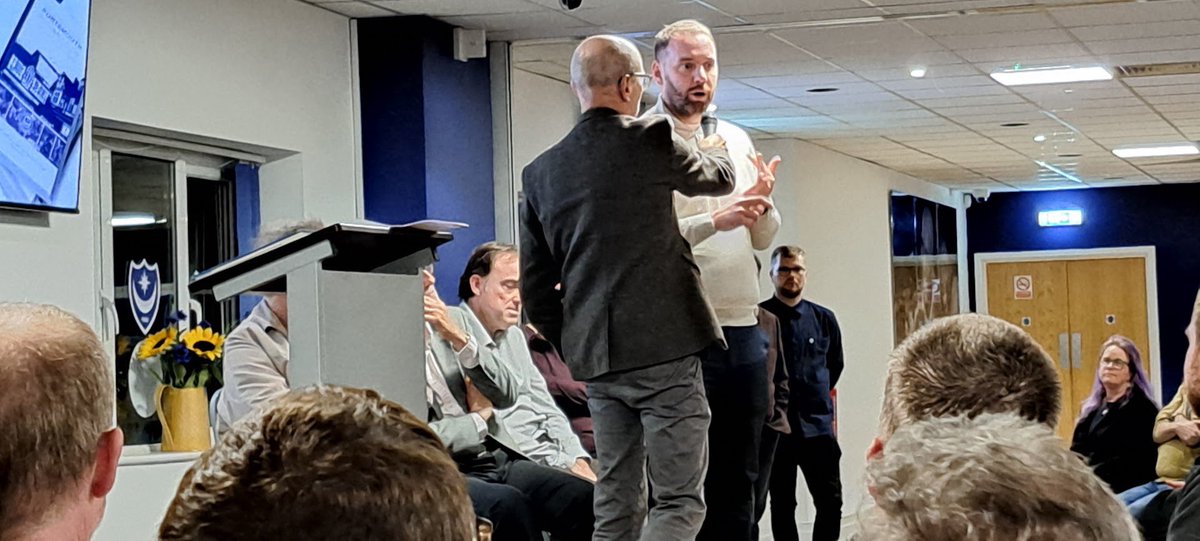 PompeyHistory's tweet photo. 📸 A few photos from the recent event at Fratton Park celebrating the publication of 'The Official History Portsmouth Football Club Celebrating 125 Years' 

#Pompey #PompeyHistory https://t.co/UtYzRLOsgT