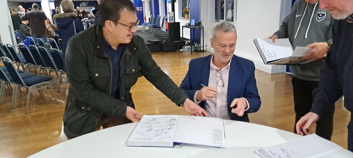 PompeyHistory's tweet photo. 📸 A few photos from the recent event at Fratton Park celebrating the publication of 'The Official History Portsmouth Football Club Celebrating 125 Years' 

#Pompey #PompeyHistory https://t.co/UtYzRLOsgT