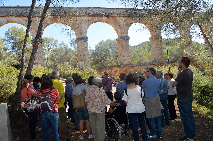 fetatarragona's tweet photo. 🗣️ Parlen les subscriptores i subscriptors del FET

✍️ Publiquem alguns dels missatges rebuts els darrers dies, després d'anunciar el final d'aquesta iniciativa periodística 

📸 Una de les múltiples activitats culturals d'aquests 10 anys #Tarragona 

https://t.co/mqeZUYOfLO https://t.co/EAht6KUqdM
