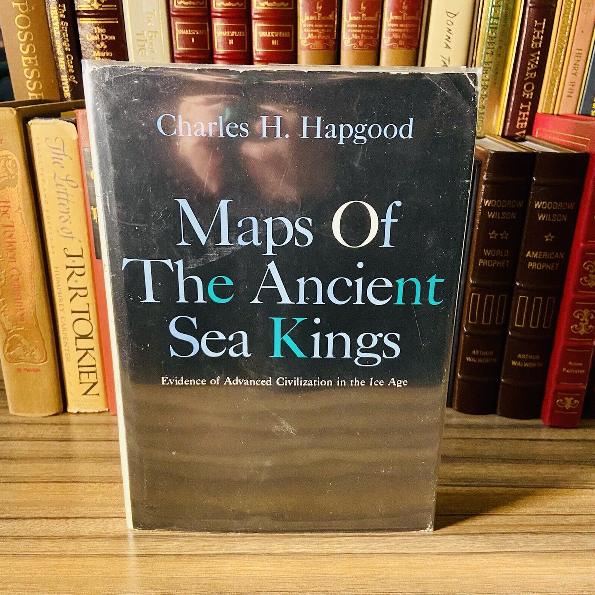 0ccultbot's tweet photo. Maps of the Ancient Sea Kings provides evidence of unknown ancient civilizations using maps from the Renaissance showing an ice-free Antarctica &amp; areas then unknown. Beautiful print of a classic work. If you like maps you'll be studying this for years: https://t.co/jErtHrdIV1 #ad https://t.co/g8IN7TXGOn