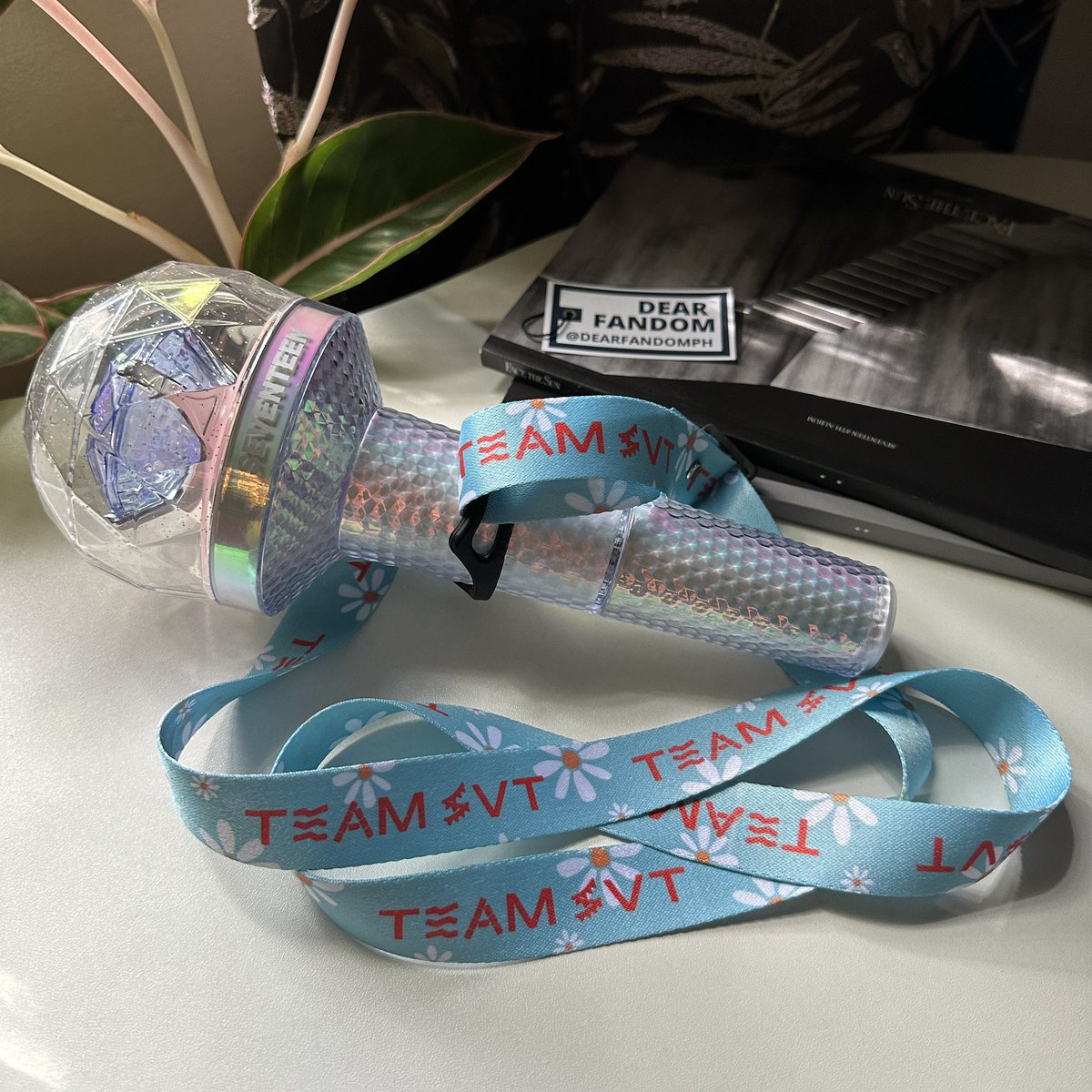 dearfandomph's tweet photo. WTS LFB Seventeen Lightstick Strap Caratbong Strap

Check our new Lightstick Strap on our Shopee: dearfandomph

tags: scoups jeonghan joshua jun hoshi wonwoo woozi the8 mingyu dk seungkwan vernon dino seventeen follow tour https://t.co/KWFWZQ0pNV
