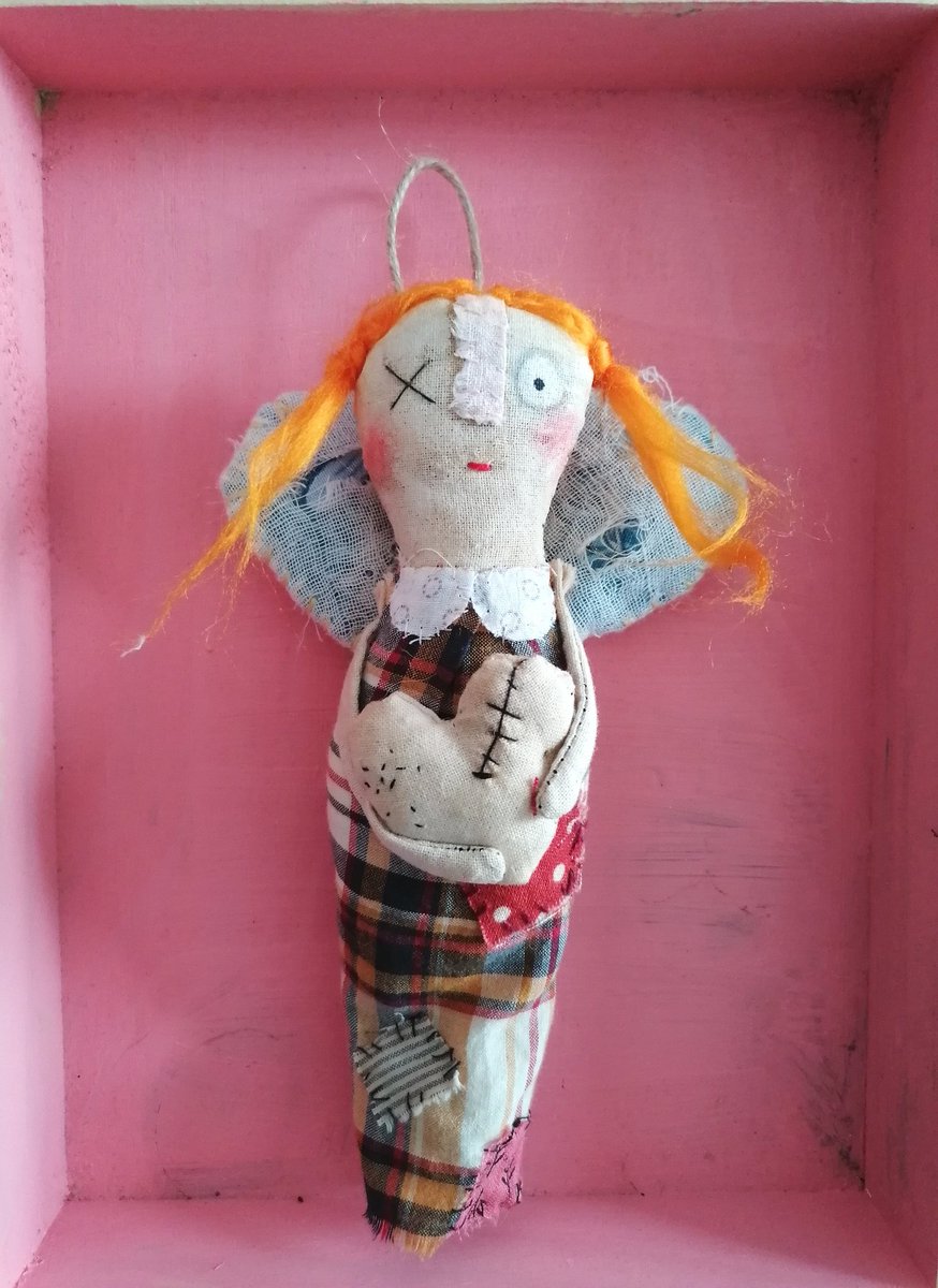 Canarylittle's tweet photo. New Fairy with beautiful ginger hair 🧡
She is handmade inspired by folk art dolls and is just so sweet.

https://t.co/p741v6bGbc

#tuesdayvibe #mhhsbd #CraftBizParty https://t.co/2hSIHUxTMB