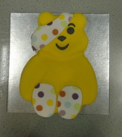 Well done to our students who raised £1263 for <a href="/BBCCiN/">BBC Children in Need</a> by taking part in the Big Read! Huge thanks to our librarian Mrs Harman, who is retiring at the end of term, for baking the Pudsey cake and for organising so many library events at Bristol Met ♥️ <a href="/Cabotfederation/">Cabot Federation</a>