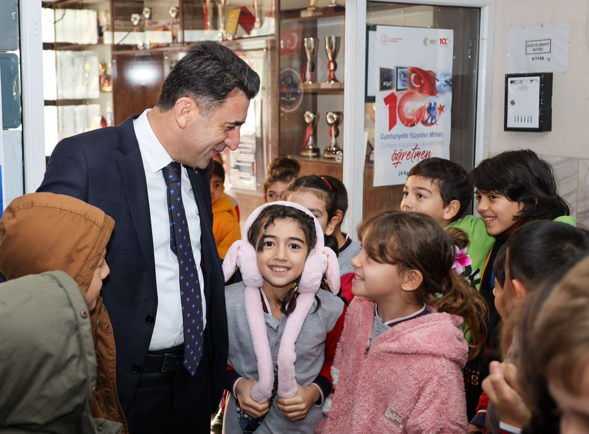 Dünyanın en güzel müziği, en muhteşem sesi. 

Okul bahçelerindeki çocuk sesi💕