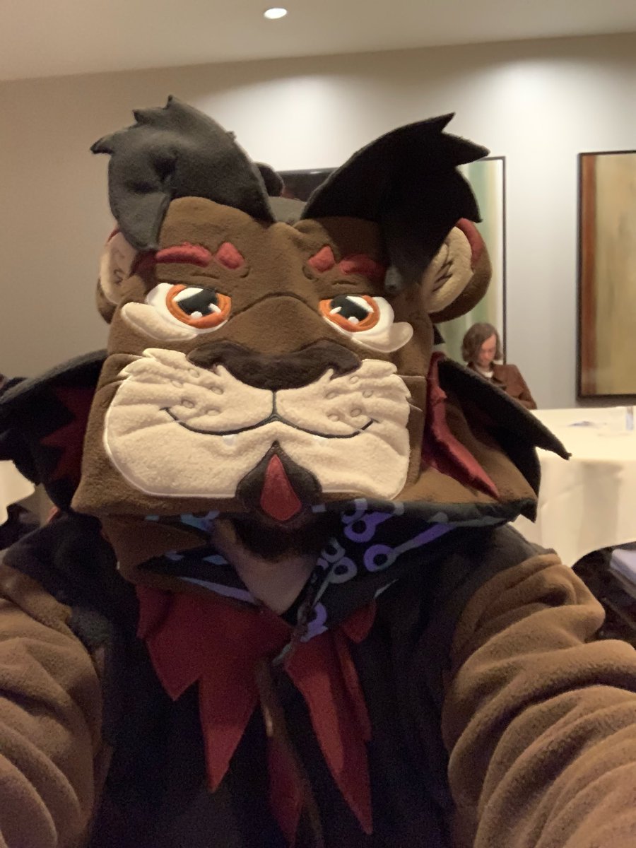 Finally a ‘real boi’ this MFF thanks to <a href="/FreqNegative/">Dungeonmaster Hero</a> and his hubs hard work! LOOKIT THIS FACE!

N-no, the one with the whiskers. Not the first one