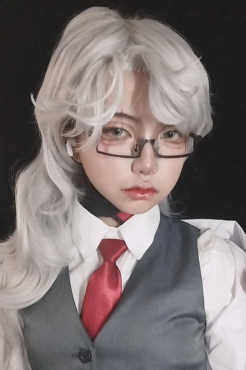 yorumq__'s tweet photo. ArLe cos 
Can't believe it has been a year
#artchivist #legartus
#FulgurOvid https://t.co/6Uu0ZJKEgh