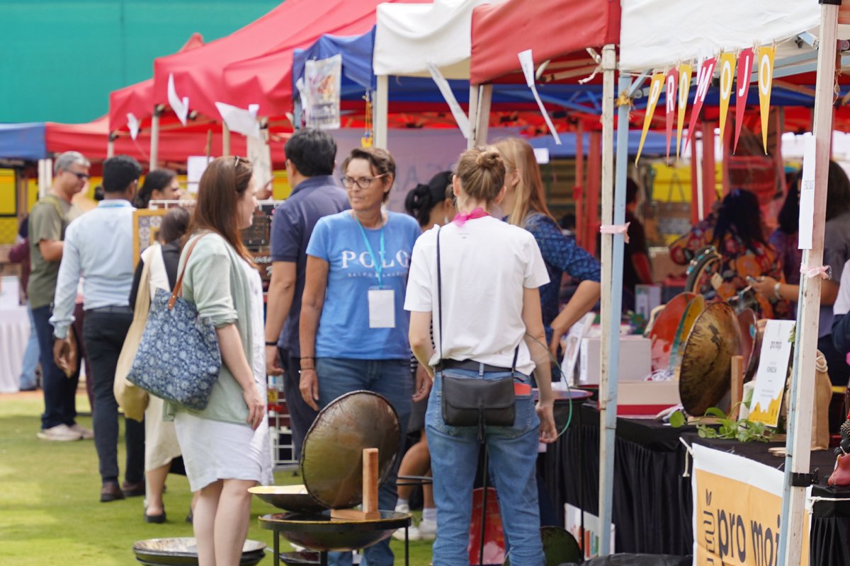 cisblearns's tweet photo. Last Saturday, the CIS #community came together to kick off the holidays at our #WinterBazaar! Thanks to the School Community Association(SCA) for organising an unforgettable celebration, complete with fun activities, student performances, and festive vibes. #WinterWonderland https://t.co/P8rSg7R16S