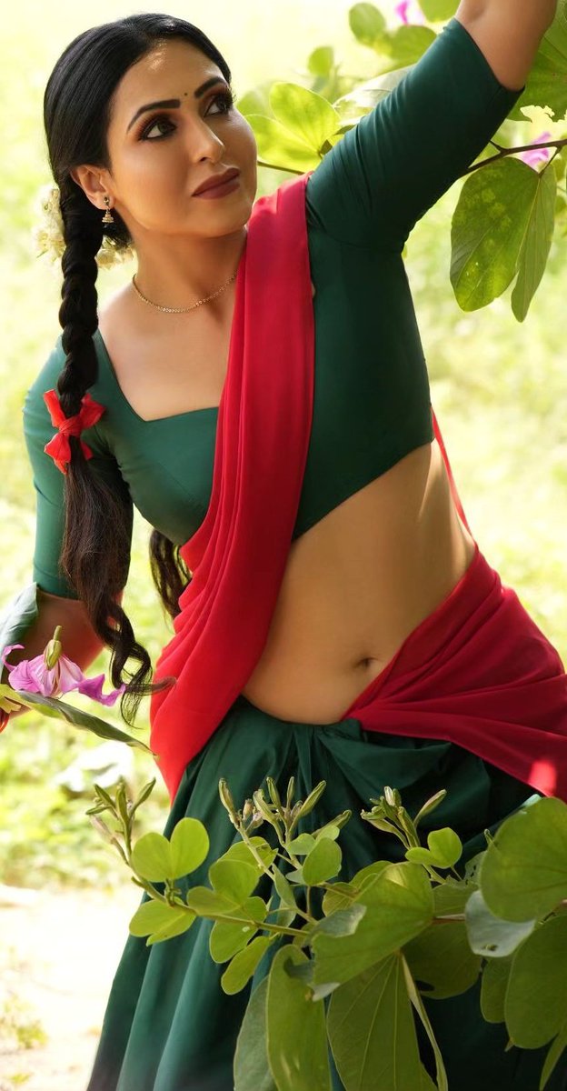 Rampage0690's tweet photo. Nandini😘 https://t.co/rQqH1tqNwn