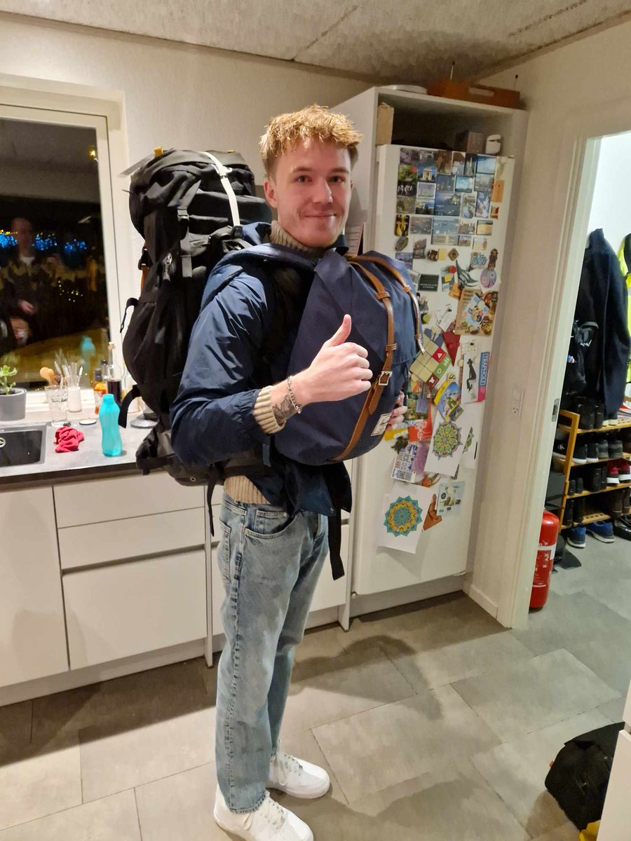 GeddeFN's tweet image. TWITTER!!! JEG REJSER ET ÅR TIL AUSTRALIEN?!?! Hvor er jeg mega nervøs haha - skal gøre mit bedste for at poste så meget som muligt herinde!! Hvis man skulle være interesseret i at følge med i det hele så følg min insta @ gedde_00!!