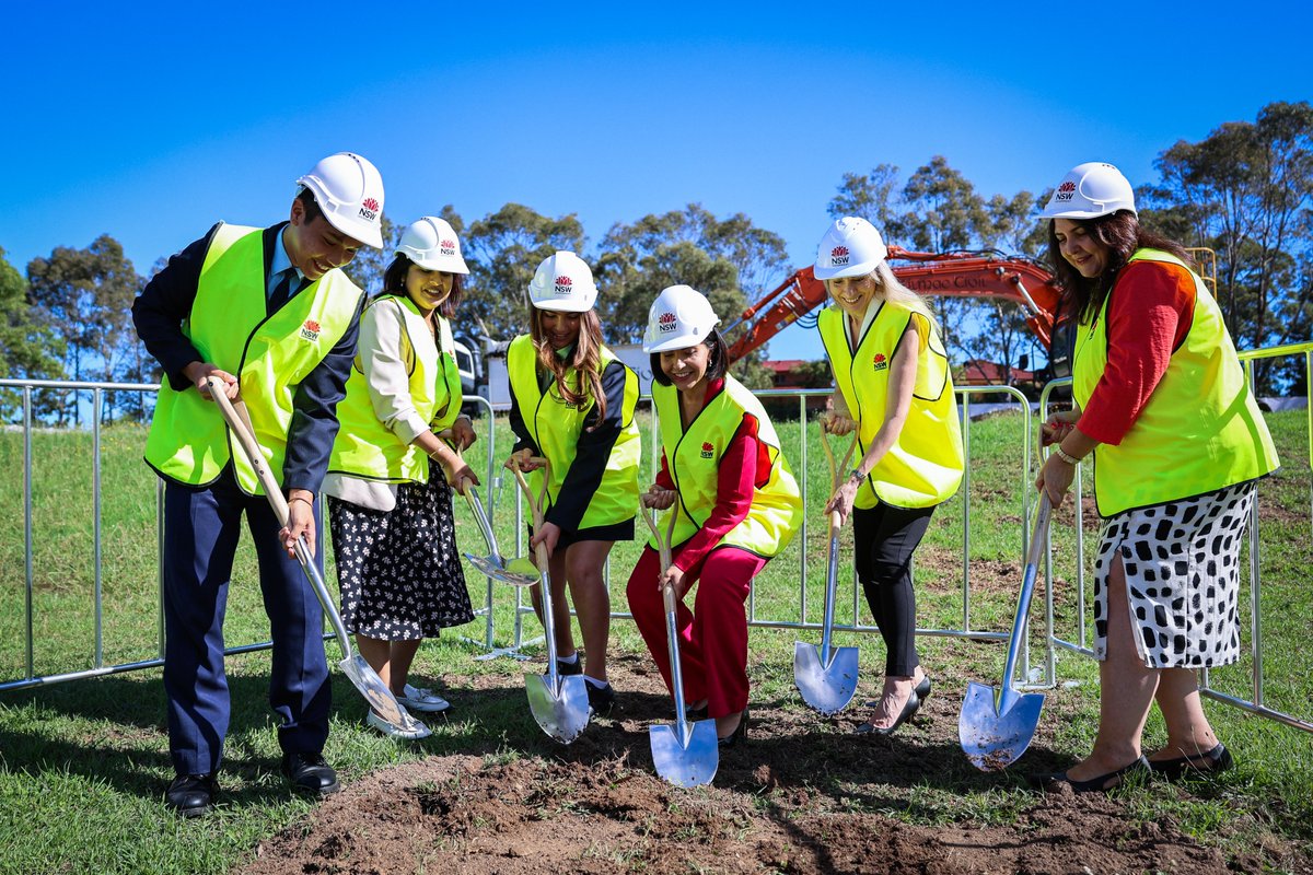 Prue Car MP tweet media