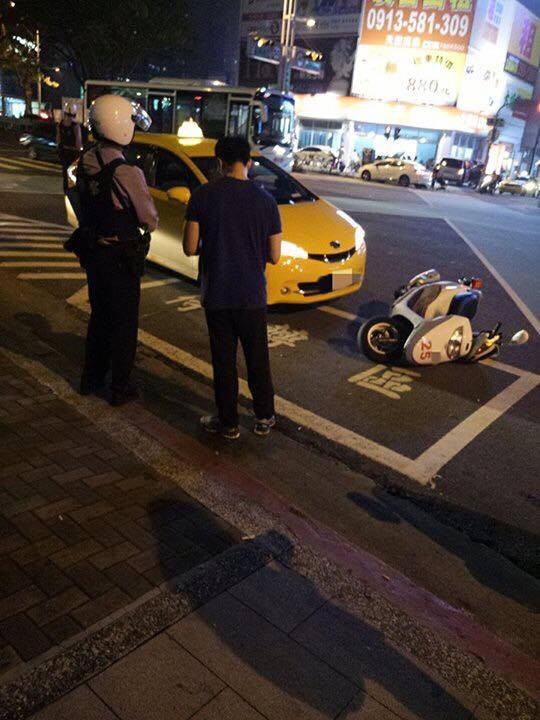 izzq1999's tweet photo. Left-turn box https://t.co/OQdRu09G3V