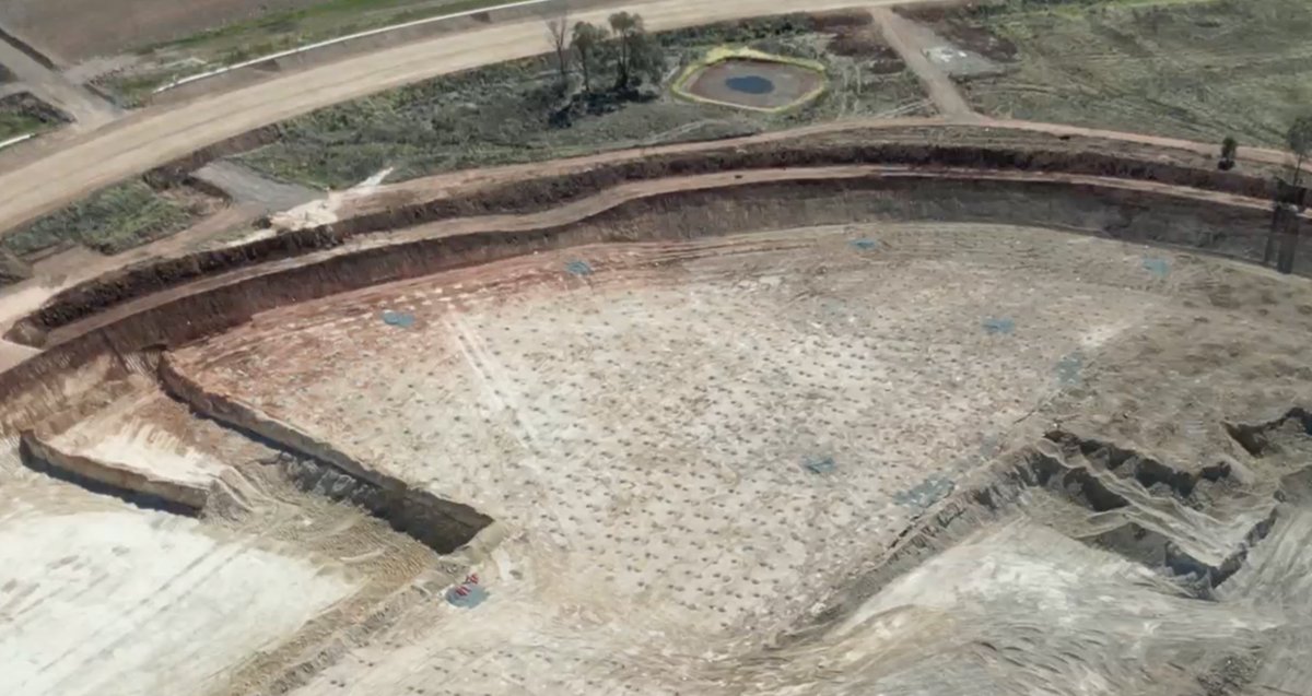 im_mining's tweet image. Big news in Australia as #EvolutionMining moves to buy 80% of the #Northparkes #copper-#gold mine in NSW for US$475 million. The mine mainly uses underground #blockcaving with a high degree of #automation but recently started up new surface ops as well tinyurl.com/v34ez68b