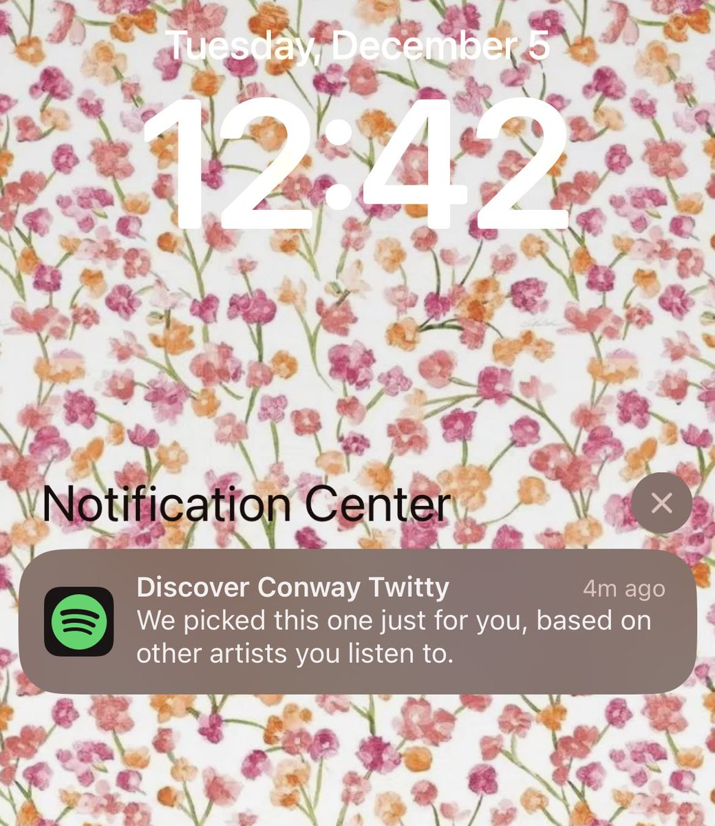 lexienorby's tweet photo. When Spotify helps me discover new artists 😍 https://t.co/BtVEn94FPj