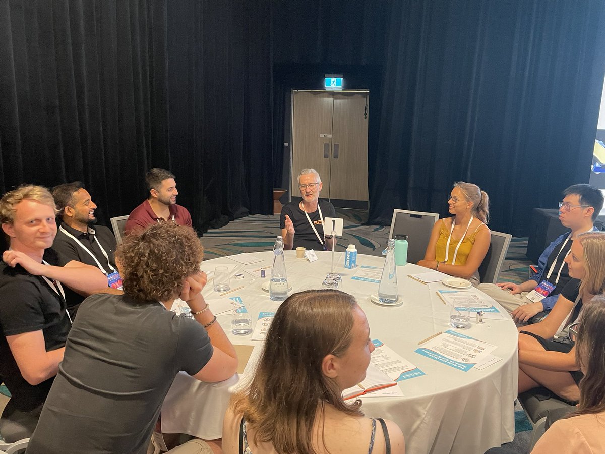 In our EMCR Workshop, our panellists share what they’re looking for in new hires and answer questions about interviews and resume writing in these intimate group sessions. #CoESB23
