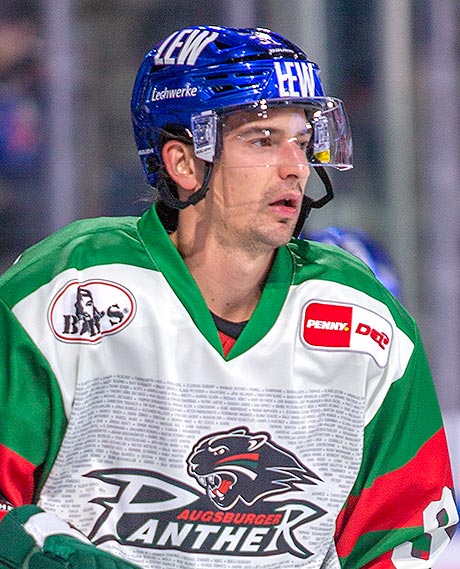 Terry Broadhurst, Orland Park, IL (USA)
Age: 35
Height: 5’11
Position: LW/RW
Shoots: Left
Most recent team: Augsburger Panther (DEL) (22/23 Season) 
Stats from last season played:
 GP, G, A, TP, PIM, +/-
54, 10, 18, 28, 10, -32