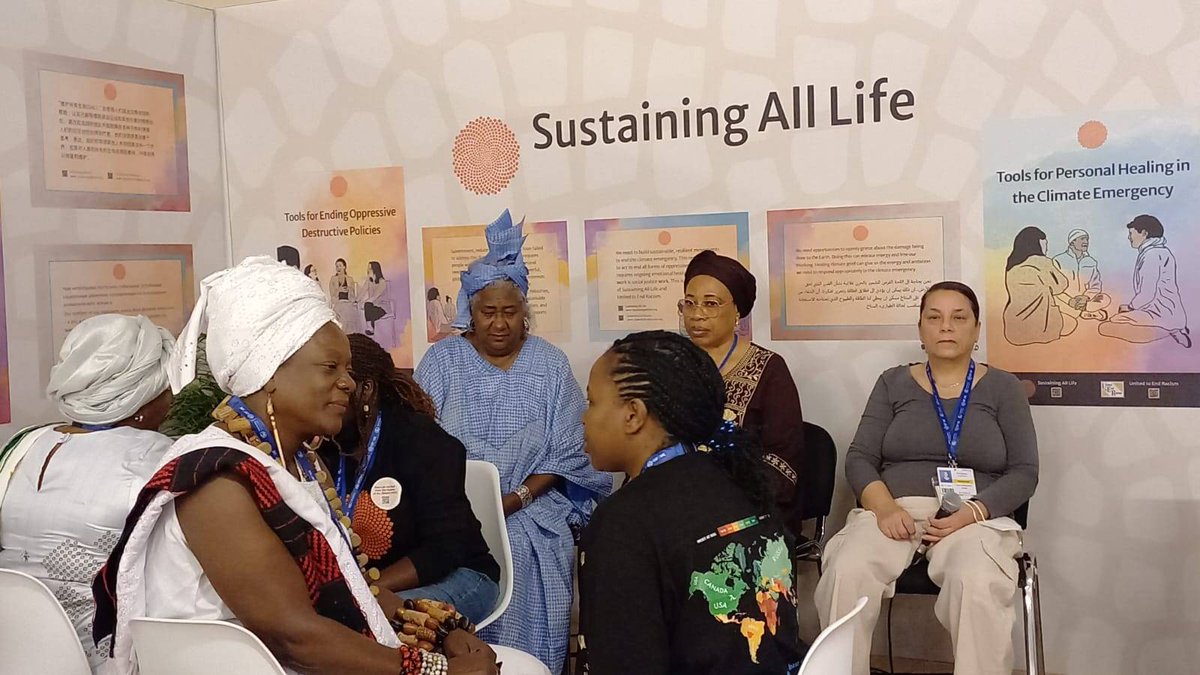 SustainAllLife's tweet photo. Listening in action!
Delegates deep in sessions, sharing insights, and shaping the narrative for a sustainable future at COP28. 🌍💬
#SustainingAllLife #UnitedtoEndRacis #COP28UAE #ClimateAction https://t.co/cWbc2FftmJ