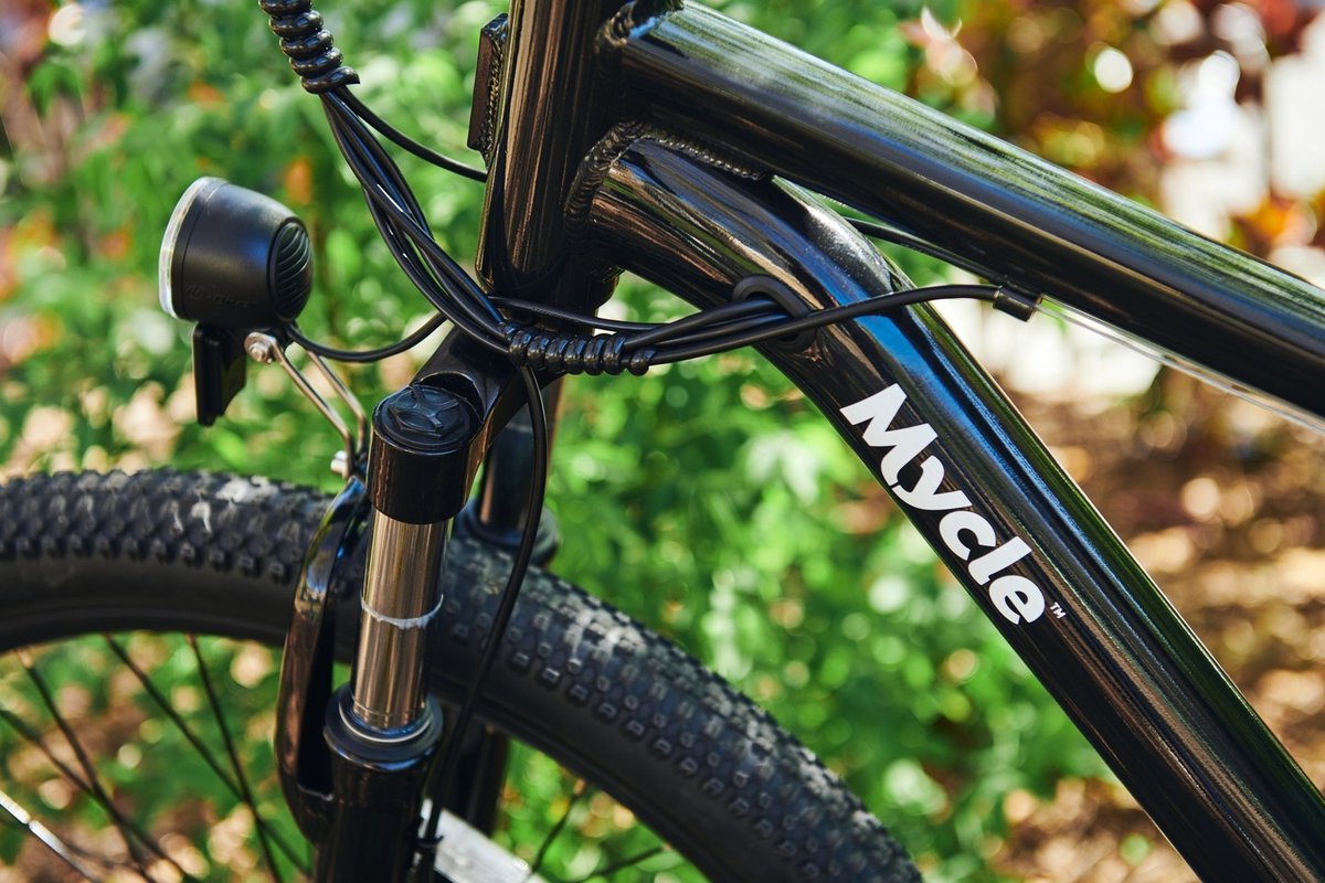 It's all in the details 💨 Shock absorbing suspension fork, making your offroad trails feel like a smooth cycle lane!

Can you guess which bike this is?

#ebike #electricbike