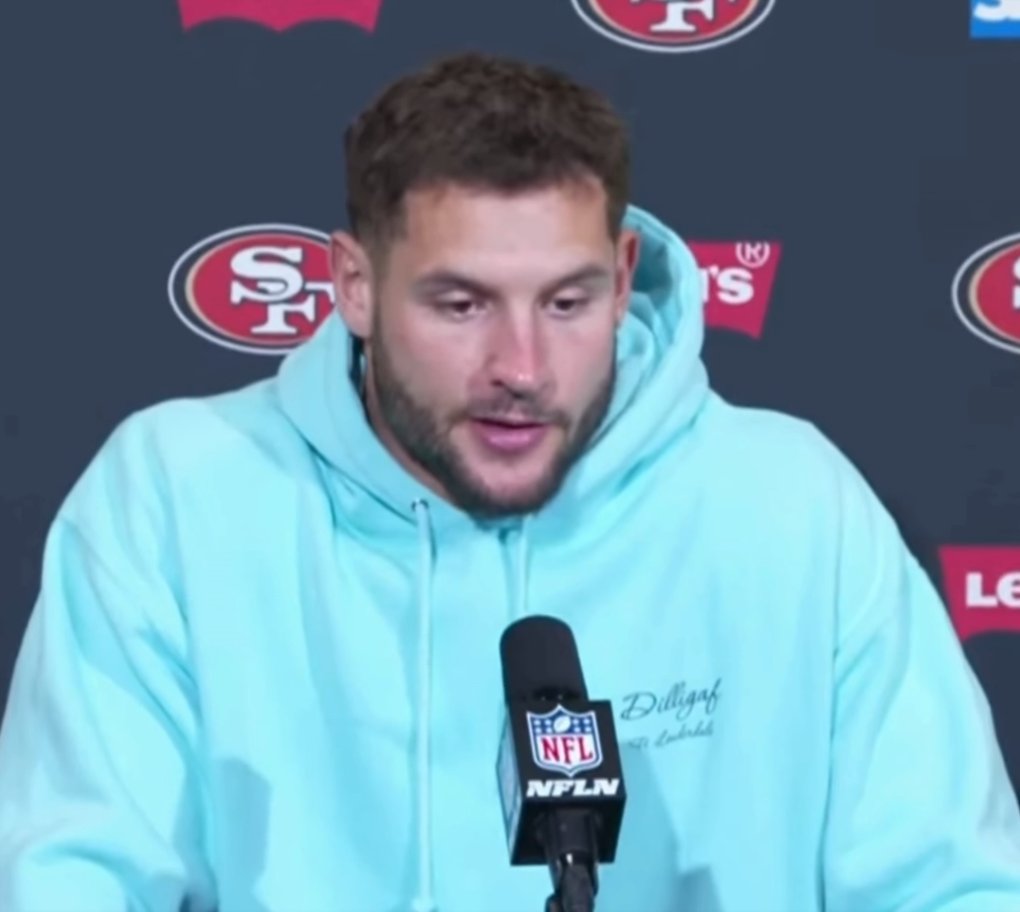 Dabomber's tweet photo. .@nbsmallerbear with the old DILLIGAF!

The legend continues to grow!

#49ers https://t.co/8VBTHQnw7I