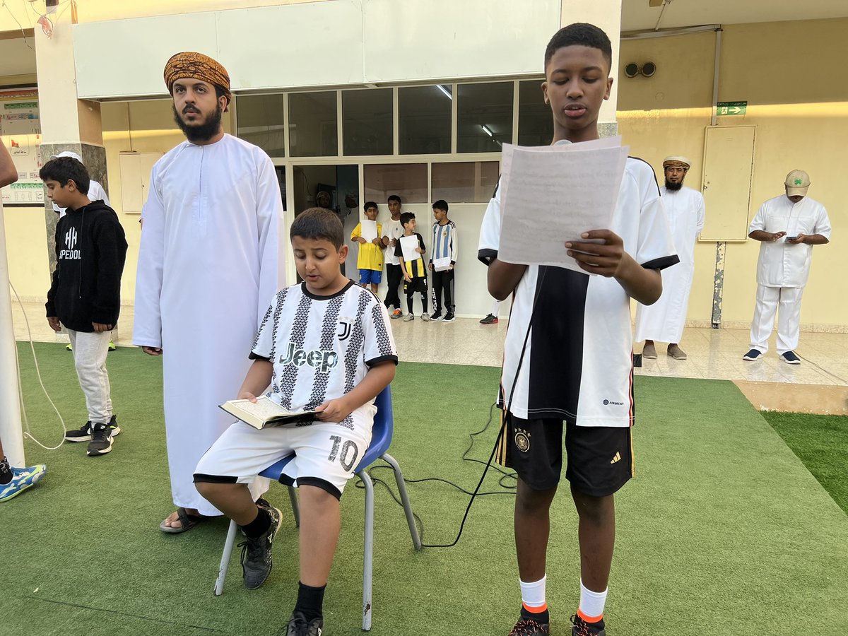 EDUGOVSSQ5109's tweet photo. لنشرثقافة الرياضة بين الطلبة نظمت المدرسة برنامج اليوم الرياضي #شوية_رياضة وذلك ضمن اليوم الرياضي الموحد لمدارس سلطنة عمان حيث شمل البرنامج عددا من الفعاليات منها: الإذاعة المدرسية بالتعاون مع نادي الطليعة الرياضي
#تعليم_مستدام 
#محافظة_جنوب_الشرقية 
#العيجة_صور https://t.co/HkAmAaOJ1F