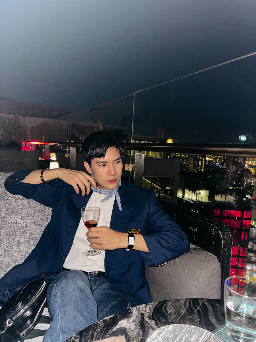 swiis666's tweet photo. The best nights are usually unplanned. random and spontaneous. 🌃 #fypシ #swiis666 https://t.co/w8FDhFrG8E