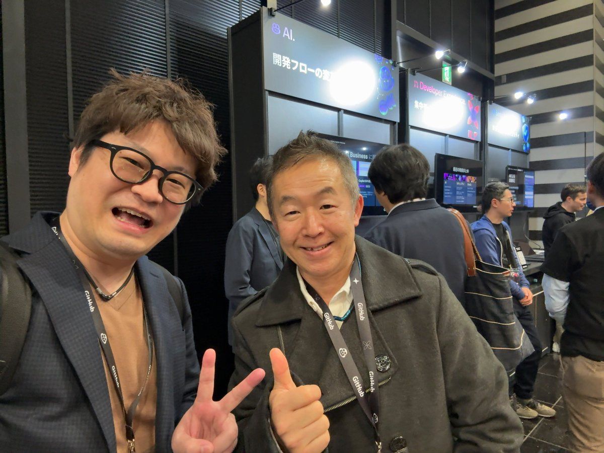 odashoDotCom's tweet image. もう少し自分の顔にバリエーションを付けるべきと悟ったv(´Д` )ﾆｯｺﾘ←
#GitHubUniverse