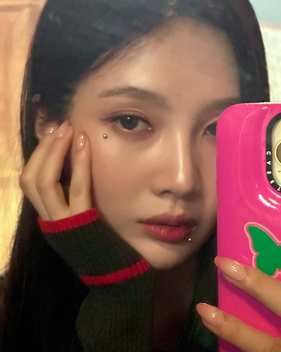 joystgrm's tweet photo. [INSTAGRAM POST] - 9P

✨✨✨
https://t.co/xre9Mlv7jr

@RVsmtown #RedVelvet #레드벨벳 #Joy #조이 #Chill_Kill 
231205 · 16:38:51 KST https://t.co/nRSQ929I1P