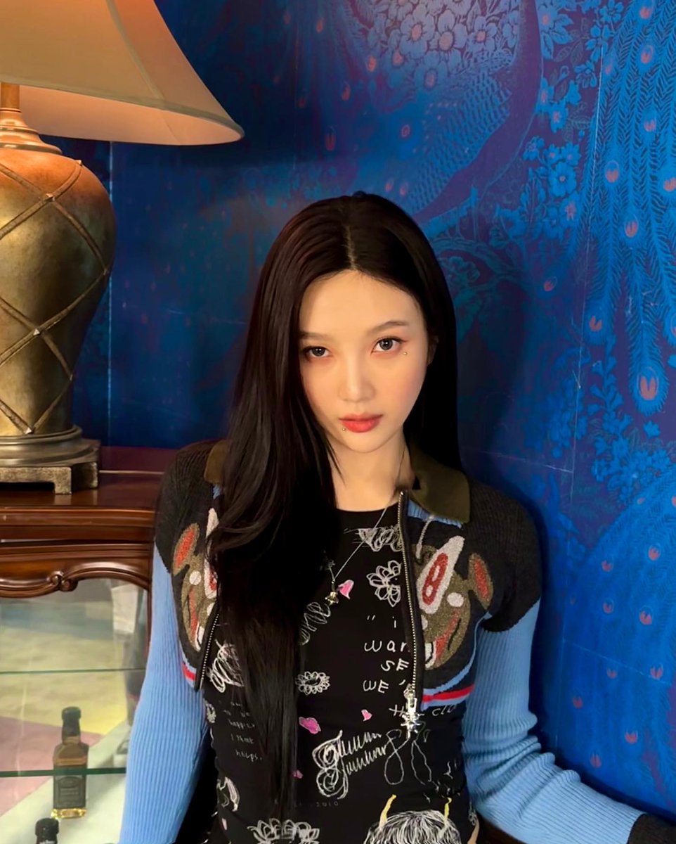 joystgrm's tweet photo. [INSTAGRAM POST] - 9P

❄️🧚‍♀️
https://t.co/WNIQG1qKPK

@RVsmtown #RedVelvet #레드벨벳 #Joy #조이 #Chill_Kill 
231205 · 16:45:00 KST https://t.co/Mm2BXfFIun