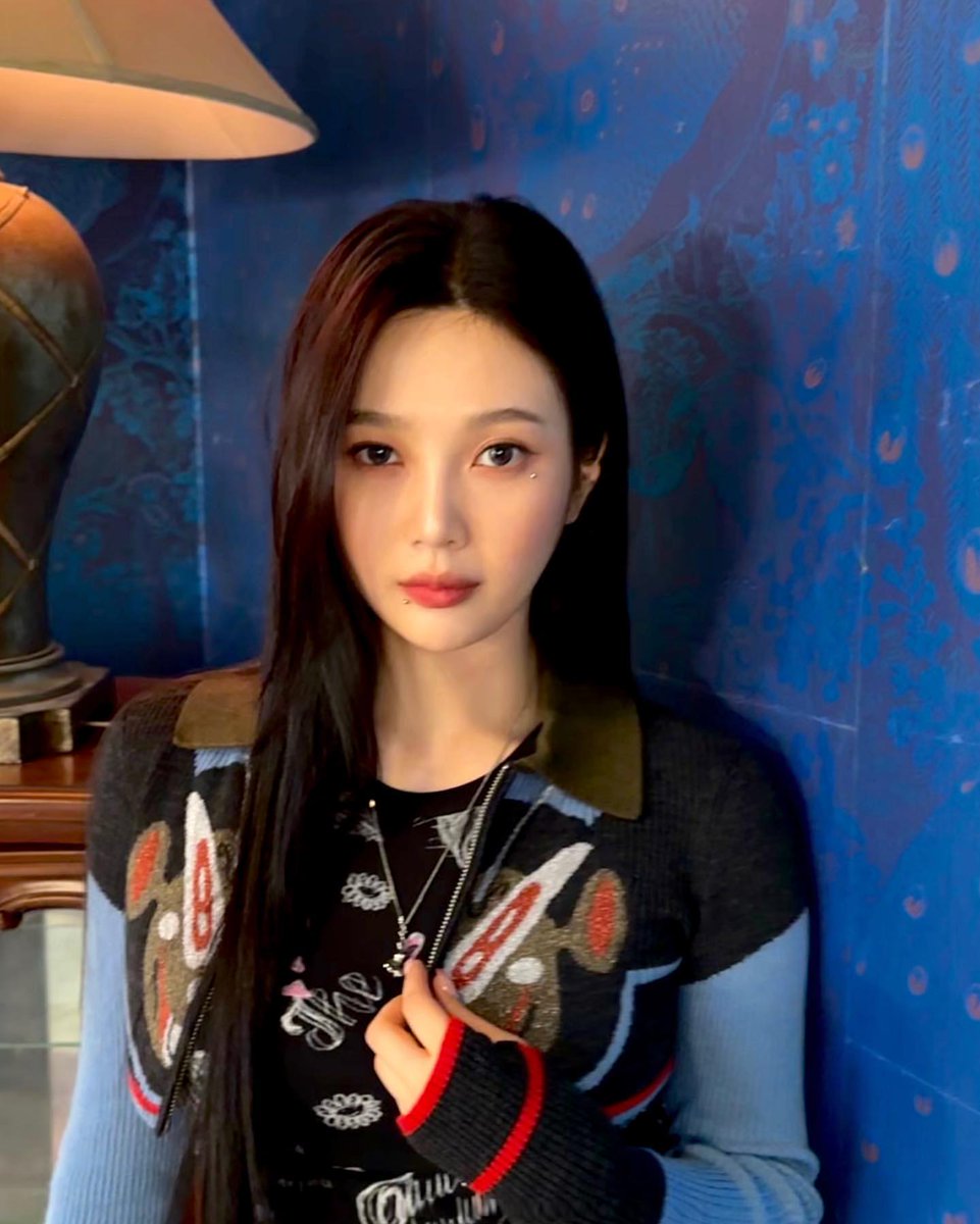 joystgrm's tweet photo. [INSTAGRAM POST] - 9P

❄️🧚‍♀️
https://t.co/WNIQG1qKPK

@RVsmtown #RedVelvet #레드벨벳 #Joy #조이 #Chill_Kill 
231205 · 16:45:00 KST https://t.co/Mm2BXfFIun