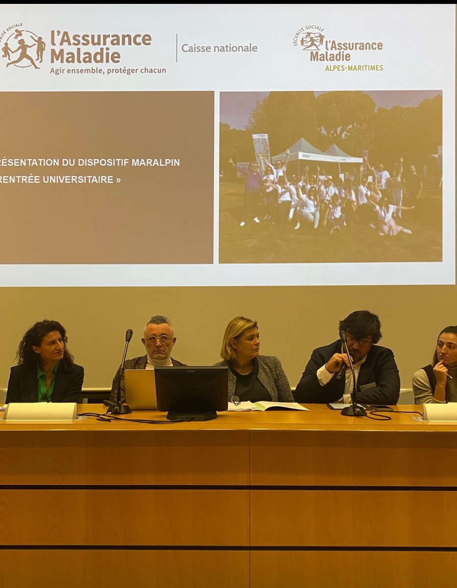 Séminaire sur la réforme des SSE organisé par <a href="/sup_recherche/">Ministère Enseignement supérieur/Recherche/Espace</a> à <a href="/univ_paris_cite/">Université Paris Cité</a>. ⭐️Le Centre de Santé Universitaire d’ <a href="/Univ_CotedAzur/">Université Côte d'Azur</a> présente son dispositif d’accès aux droits avec @CPAM_06 et le @crous_PACA pour améliorer l’accompagnement des étudiants. 🙏MaevaTisserand