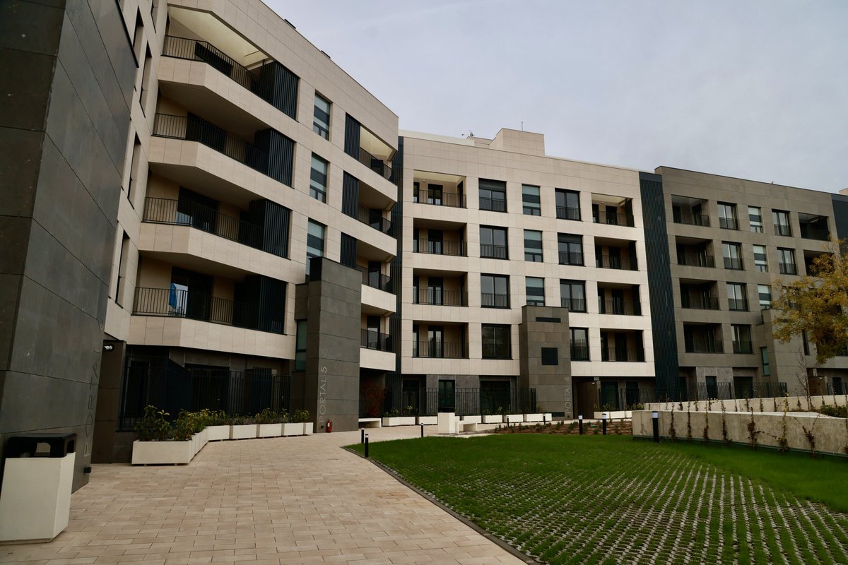 🏗️ Inauguración de la avenida de la Ermita que unirá el Distrito Centro con el Distrito Urbanizaciones.

También hemos inaugurado el Edificio La Menina de Twin Peaks Capital.