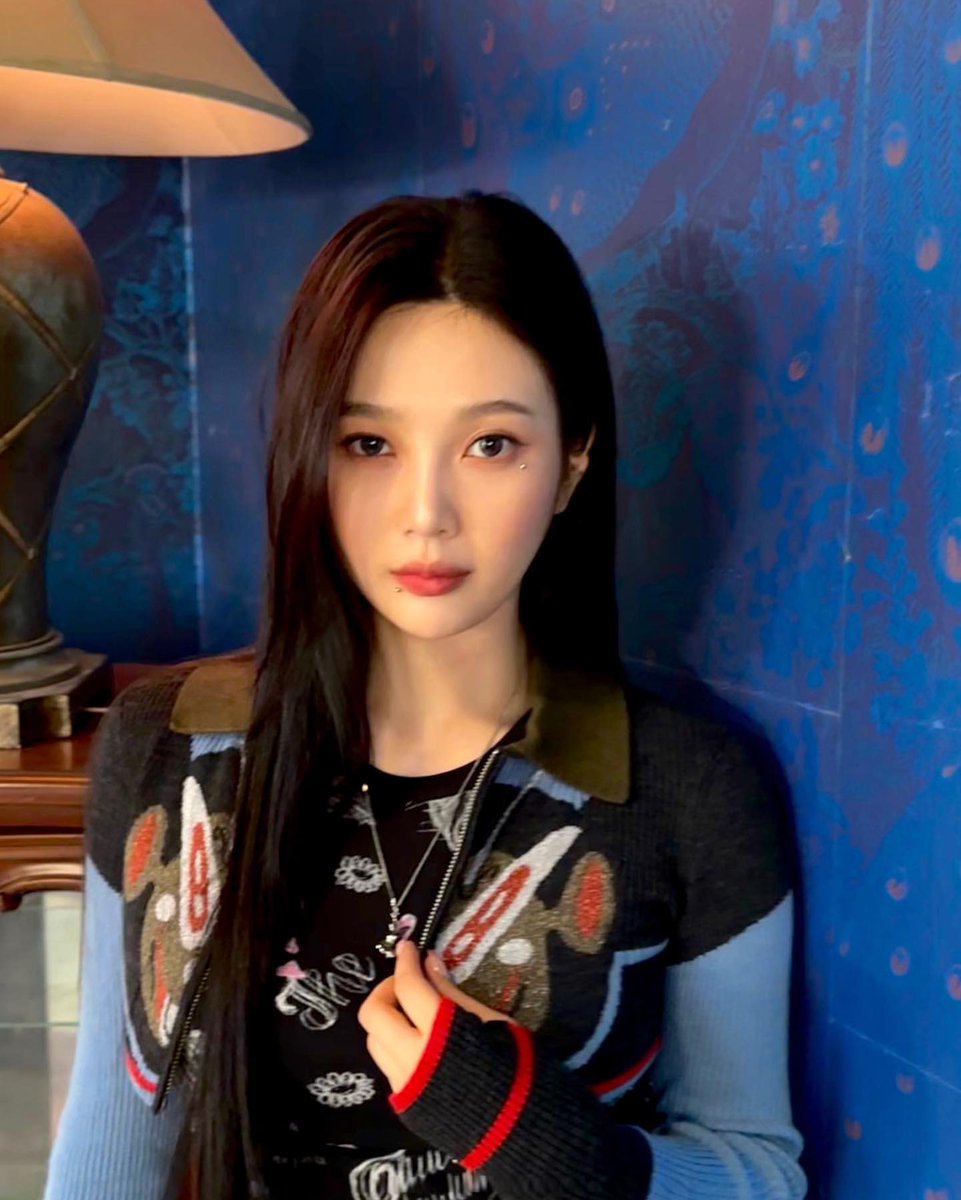 LUVIESARAB's tweet photo. 231205 | تحديث جوي على الانستقرام:

"❄️🧚‍♀️"

@RVsmtown 
-W https://t.co/jGuRLc6jSD