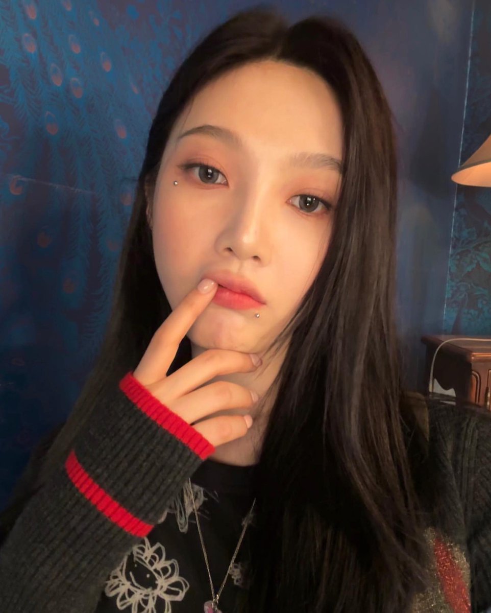 LUVIESARAB's tweet photo. 231205 | تحديث جوي على الانستقرام:

"✨✨✨"

@RVsmtown 
-W https://t.co/FvDuYAUUFe