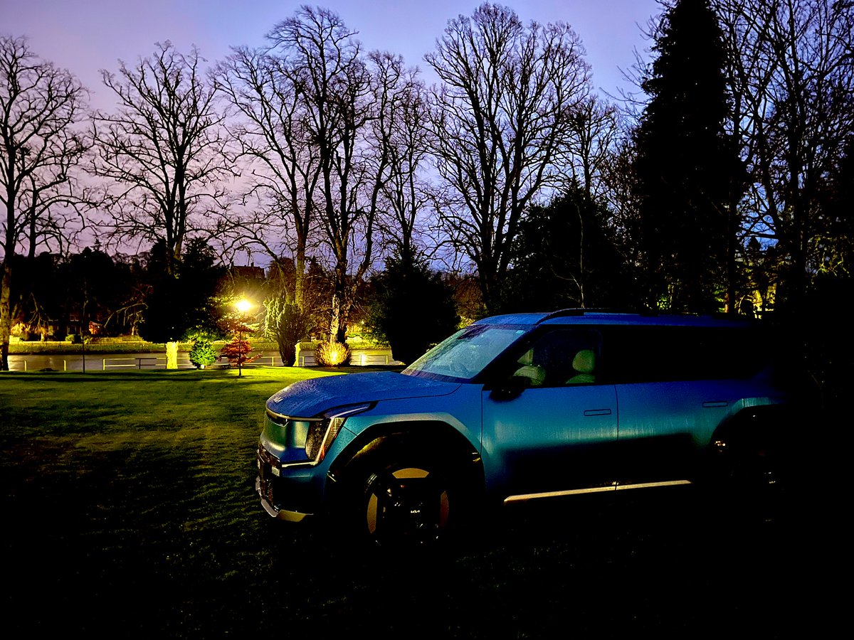 Dan_Sayles's tweet image. The calm before 9…