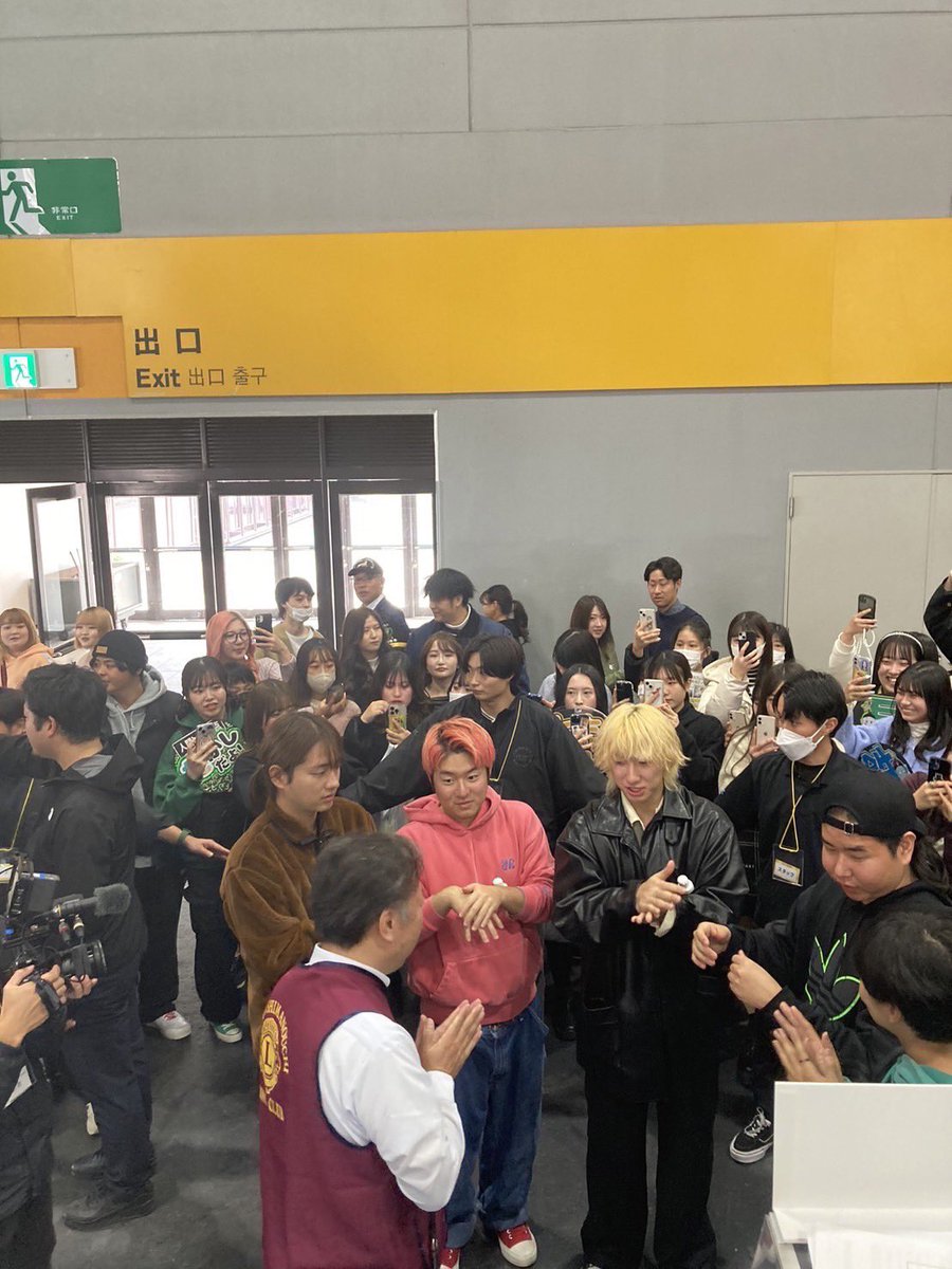 Esupport_Inter's tweet photo. 2023.11.23
ライオンズフェスタに企業出展しました
弊社ブースへたくさんのお客様が足を運んでくださり光栄でございます
お越し頂きありがとうございました
#ライオンズフェスタ2023 
#レイクレ
#レイクレ好きと繋がりたい 
#レイクレしか勝たん 
#ロンフーあつし 
#イーサポートインターナショナル https://t.co/IkfmeMVcJX