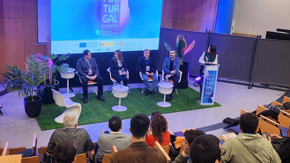 📣 Participamos en la mesa redonda 🗣️ "Políticas públicas: casos inspiradores" en <a href="/futurgal/">Futurgal</a> #Futurgal2023, evento organizado por <a href="/uvigo/">Universidade de Vigo</a> y <a href="/CPEIG/">CPEIG</a>, para hablar de #emprendimiento en #ciberseguridad 🚀.