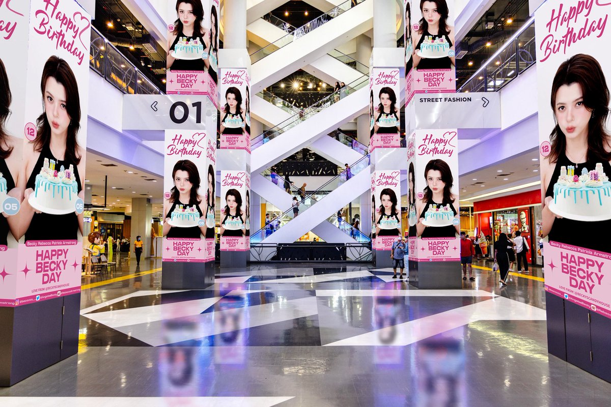 BeckyCandyHouse's tweet photo. Rebecca Birthday Support ·Part 2
-UNION MALL 48 LED SCREENS-

On the 24th of December, Rebecca's video will be shown on 48 screens in the union mall. We booked a full day on the 24th,only Rebecca will be on the screen! 

HAPPY REBECCA DAY
#HBD21stLovelyBecky https://t.co/BMUslpgPJt