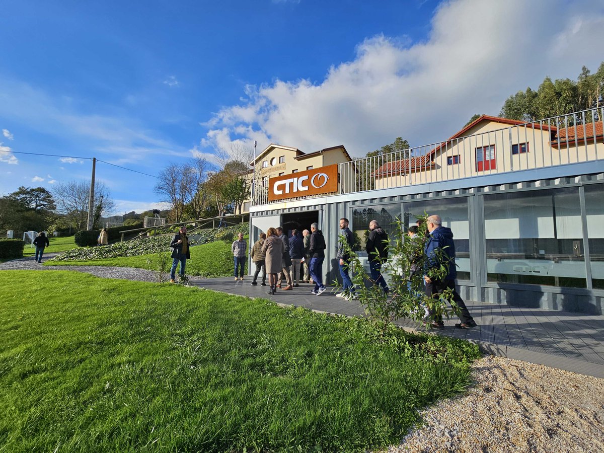DATACELLAR_EU's tweet photo. π£ On November 23rd, we had the pleasure to go to GijΓ³n (Spain) for our 4th Plenary Meeting. @fundacionctic hosted the consortium and gathered representatives of all the partners.
Thank you all for your participation! π€
πhttps://t.co/OwGNScNtHe
#DATACELLAR_EU https://t.co/kldVKV7meX