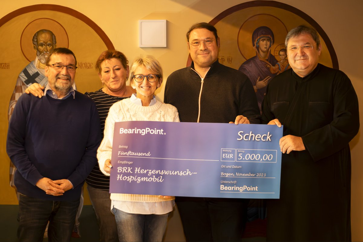 #Charity: Passend zum 1. Advent dürfen wir auch dieses Jahr wieder unsere #Weihnachtsspenden verteilen.
Mit unserer ersten #Weihnachtsspende - an das BRK Herzenswunsch-Hospizmobil - unterstützen wir die wichtige Hospizarbeit.
#probono #spenden