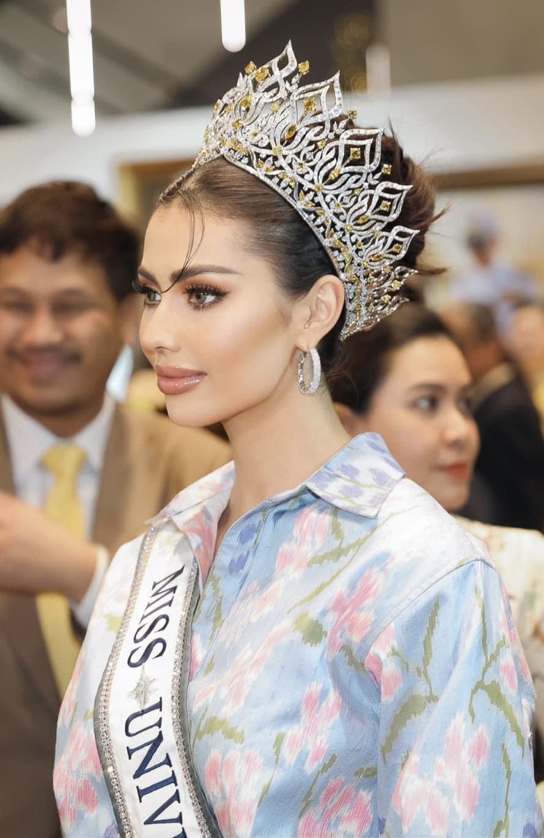 mwt_fans's tweet photo. ใบหน้านี้แหละค่ะจะทำเงินได้หลายร้อยล้าน 
#MissUniverse2023 #MissUniverseThailand2023 https://t.co/kzN3a3qceh