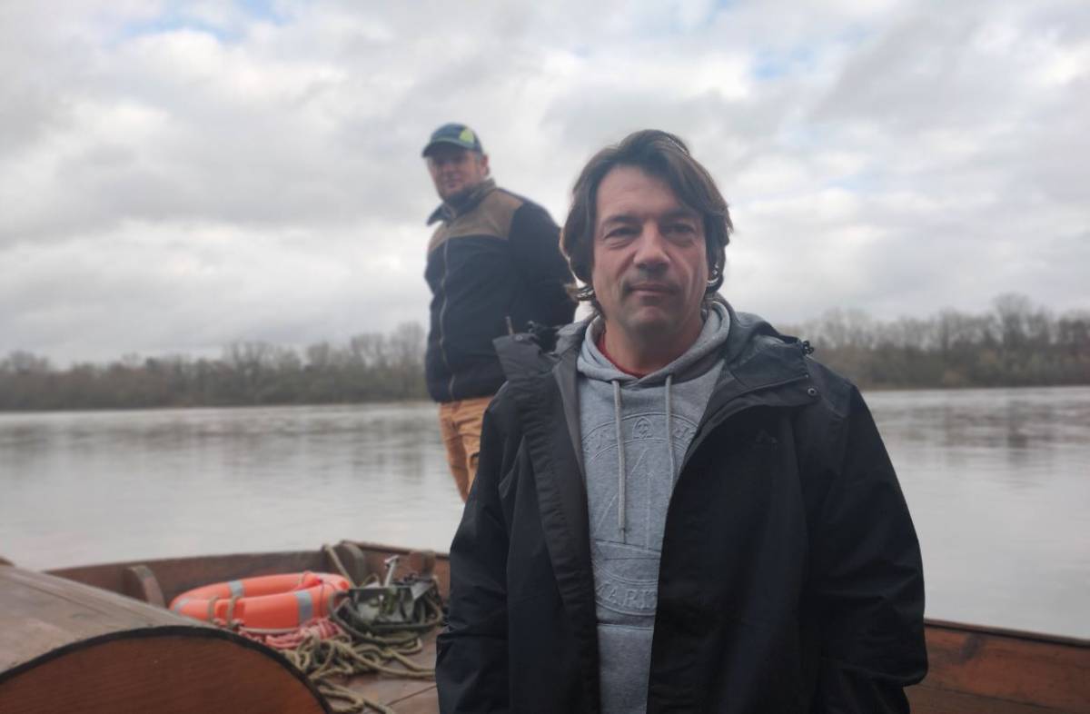 larep_fr's tweet photo. "Le plus inquiétant, c’est la récurrence du phénomène" : le niveau de la #Loire l'été alarme ceux qui en vivent #Loiret
https://t.co/D1nXGnckm5 https://t.co/MFWPLvQyRP