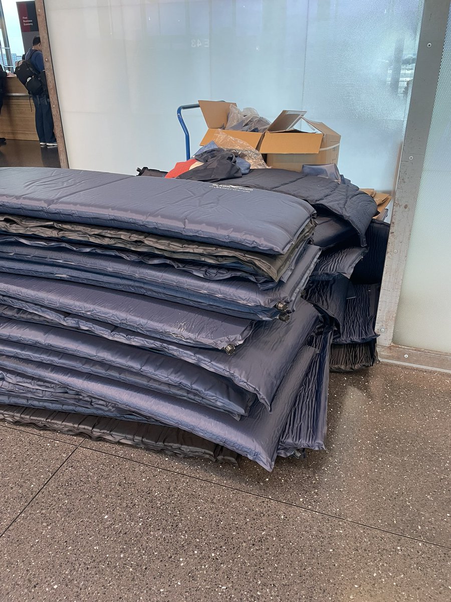 #ZRH thanks for providing us with mattresses to sleep on <a href="/zrh_airport/">Zurich Airport</a> tonight, but it’s horrible to see them all go to waste now. Isn’t there a way to give them to people in need? #Sustainability