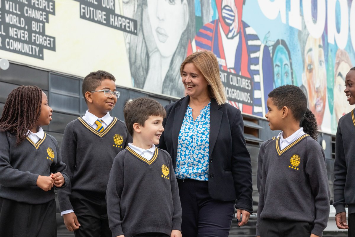 ArkGlobeAcademy's tweet photo. Our Primary Principal, Ms. Colburn's latest bulletin is now live on our website!
To find out what our amazing Primary School has been up to, read more here: https://t.co/YzZElIyR8k
#newsletter #primaryschool #creatingleaders #newsandbulletins @ArkSchools @MattJones_Globe https://t.co/LMHLal3gHO