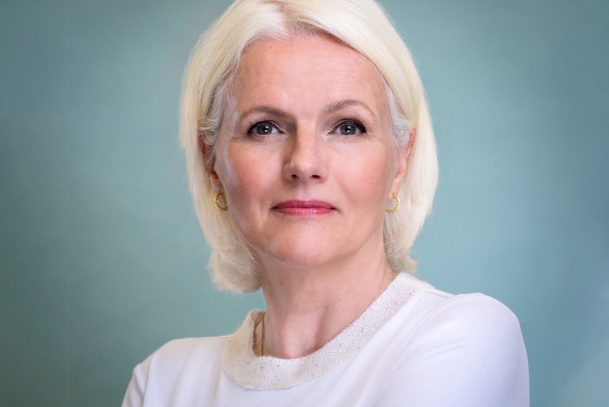 Agentur für Erneuerbare Energien e. V. (@renewstweet) on Twitter photo <a href="/RegineGuenther/">Regine Günther</a> im Gespräch: „Wir haben erstmals Zahlen vorgelegt, die zeigen, worauf ein besonderer Fokus liegen sollte, wenn wir uns aus wirtschaftlichen Abhängigkeiten + von potenzieller, politischer Erpressbarkeit befreien wollen.“
unendlich-viel-energie.de/ohne-weltweite… #klima #Wirtschaft <a href="/RegineGuenther/">Regine Günther</a> im Gespräch: „Wir haben erstmals Zahlen vorgelegt, die zeigen, worauf ein besonderer Fokus liegen sollte, wenn wir uns aus wirtschaftlichen Abhängigkeiten + von potenzieller, politischer Erpressbarkeit befreien wollen.“
unendlich-viel-energie.de/ohne-weltweite… #klima #Wirtschaft